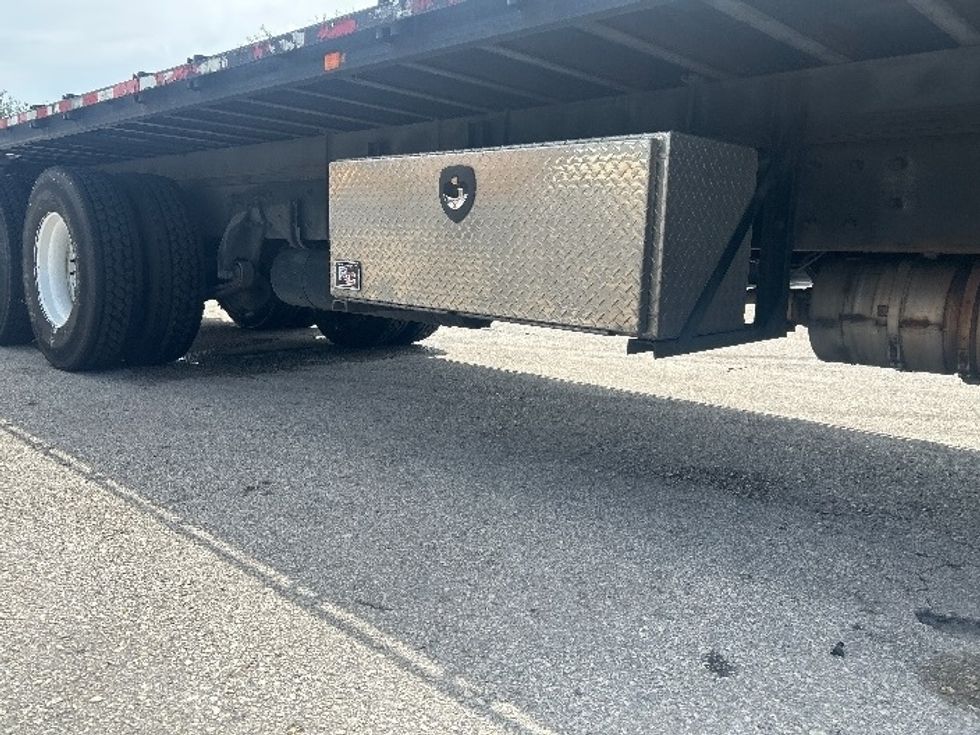 Flatbed Truck-Light and Medium Duty Trucks-Freightliner-2020-M2-Medley-FL-165,454\n\t\tmiles-$ 75,500 - Image 13