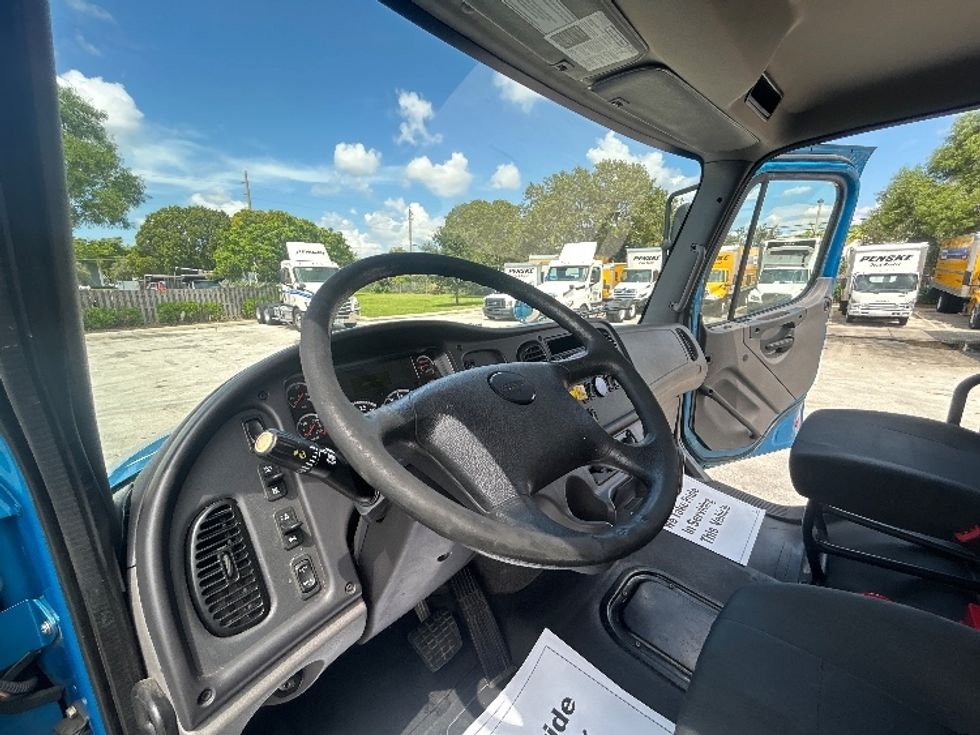Flatbed Truck-Light and Medium Duty Trucks-Freightliner-2020-M2-Medley-FL-165,454\n\t\tmiles-$ 75,500 - Image 16