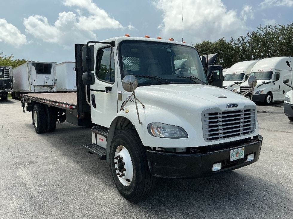 Flatbed Truck-Light and Medium Duty Trucks-Freightliner-2020-M2-Medley-FL-182,945\n\t\tmiles-$ 40,500 - Image 1