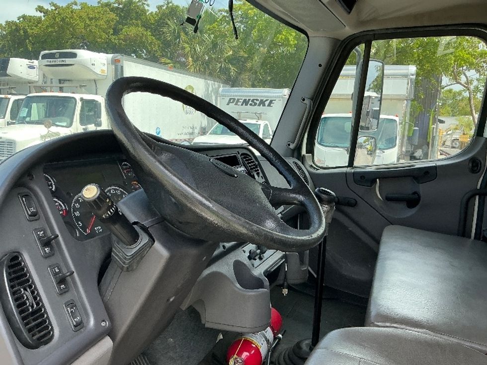 Flatbed Truck-Light and Medium Duty Trucks-Freightliner-2020-M2-Medley-FL-182,945\n\t\tmiles-$ 40,500 - Image 13