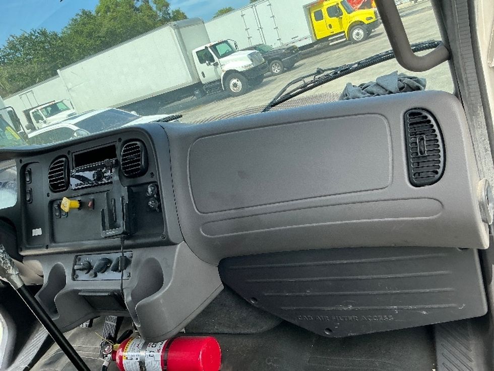 Flatbed Truck-Light and Medium Duty Trucks-Freightliner-2020-M2-Medley-FL-182,945\n\t\tmiles-$ 40,500 - Image 16