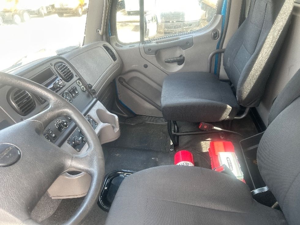 Flatbed Truck-Light and Medium Duty Trucks-Freightliner-2020-M2-Medley-FL-206,217\n\t\tmiles-$ 69,750 - Image 19