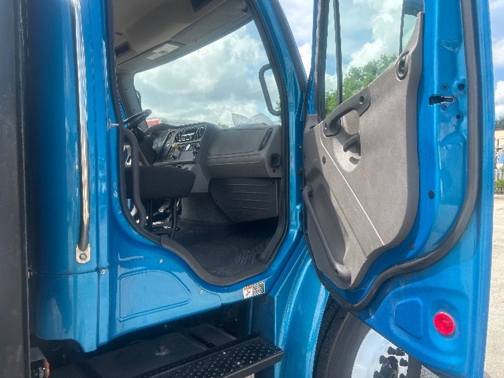 Flatbed Truck-Light and Medium Duty Trucks-Freightliner-2020-M2-Medley-FL-206,217\n\t\tmiles-$ 69,750 - Image 20