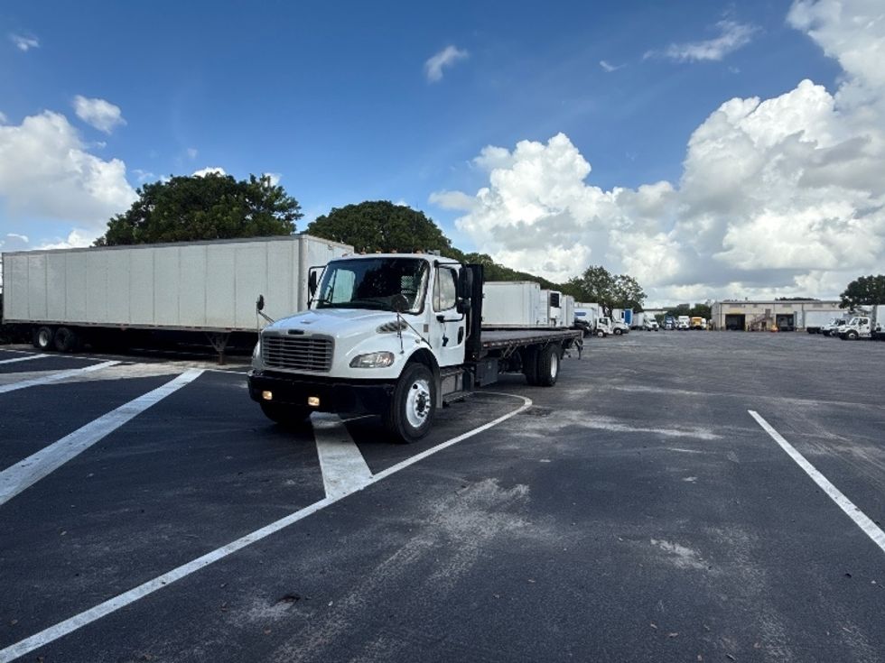 Flatbed Truck-Light and Medium Duty Trucks-Freightliner-2020-M2-Medley-FL-208,571\n\t\tmiles-$ 26,750 - Image 3