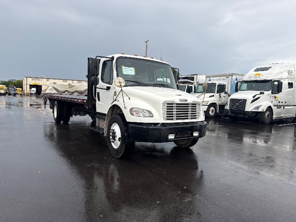 Flatbed Truck-Light and Medium Duty Trucks-Freightliner-2020-M2-Medley-FL-210,387\n\t\tmiles-$ 53,000 - Image 1