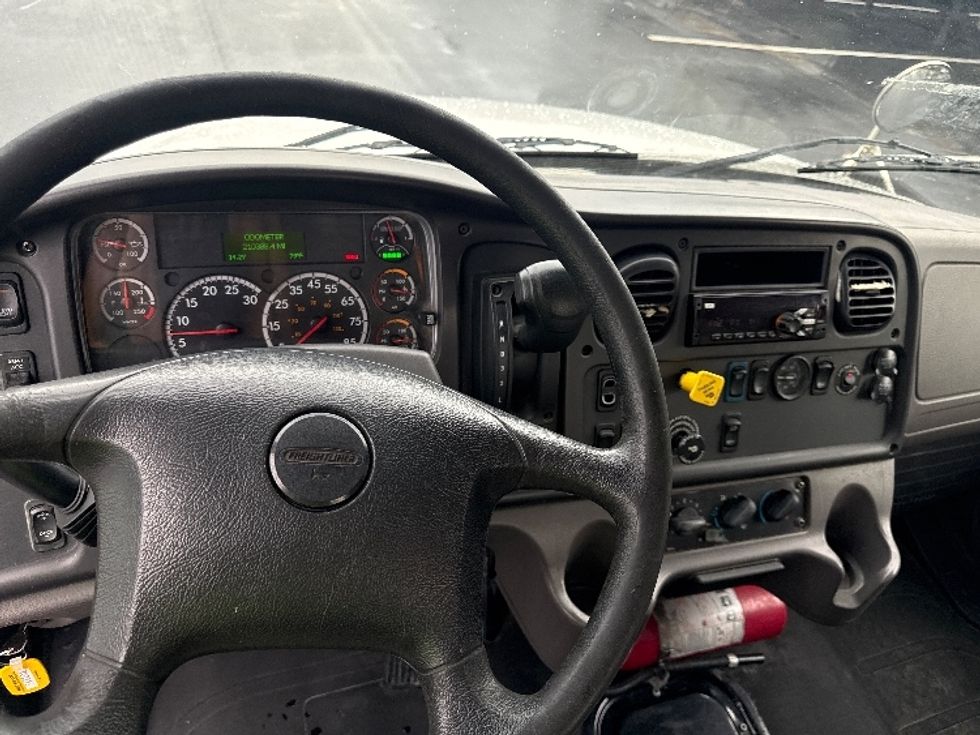 Flatbed Truck-Light and Medium Duty Trucks-Freightliner-2020-M2-Medley-FL-210,387\n\t\tmiles-$ 53,000 - Image 18