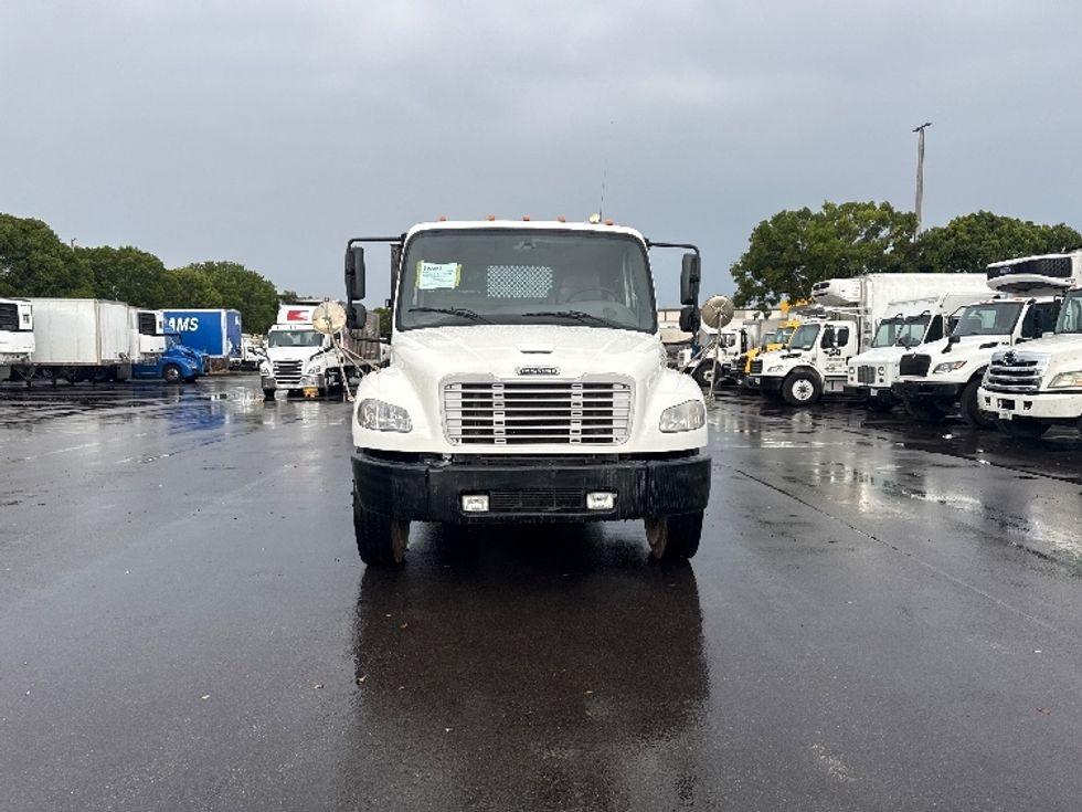 Flatbed Truck-Light and Medium Duty Trucks-Freightliner-2020-M2-Medley-FL-210,387\n\t\tmiles-$ 53,000 - Image 2