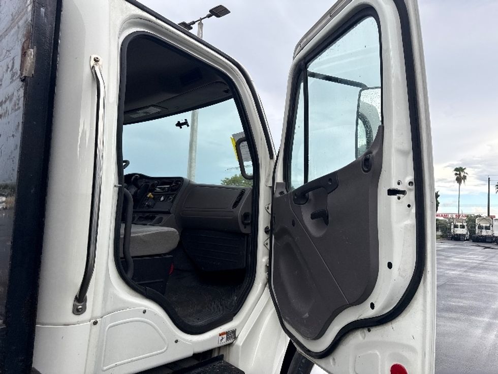 Flatbed Truck-Light and Medium Duty Trucks-Freightliner-2020-M2-Medley-FL-210,387\n\t\tmiles-$ 53,000 - Image 20