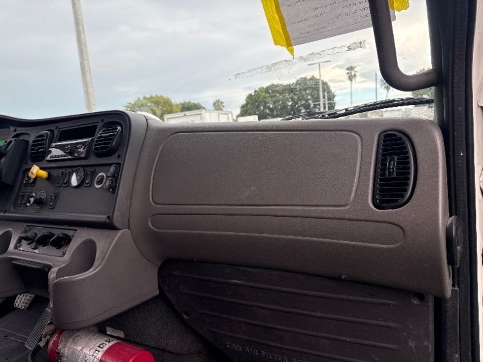 Flatbed Truck-Light and Medium Duty Trucks-Freightliner-2020-M2-Medley-FL-210,387\n\t\tmiles-$ 53,000 - Image 21