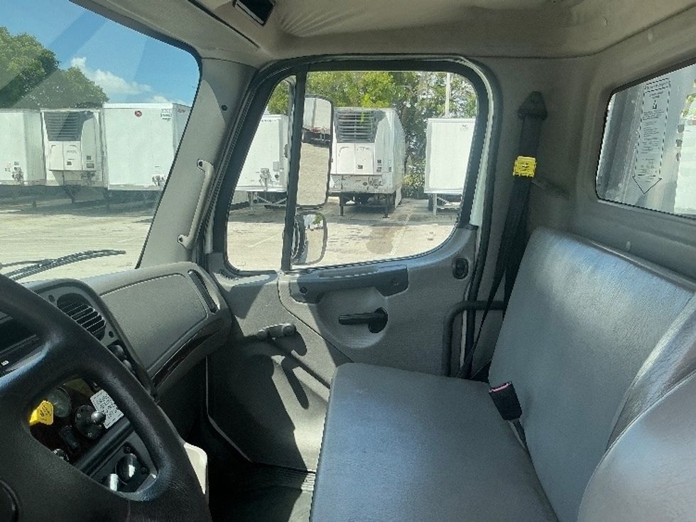 Flatbed Truck-Light and Medium Duty Trucks-Freightliner-2020-M2-Miami-FL-128,914\n\t\tmiles-$ 54,000 - Image 18