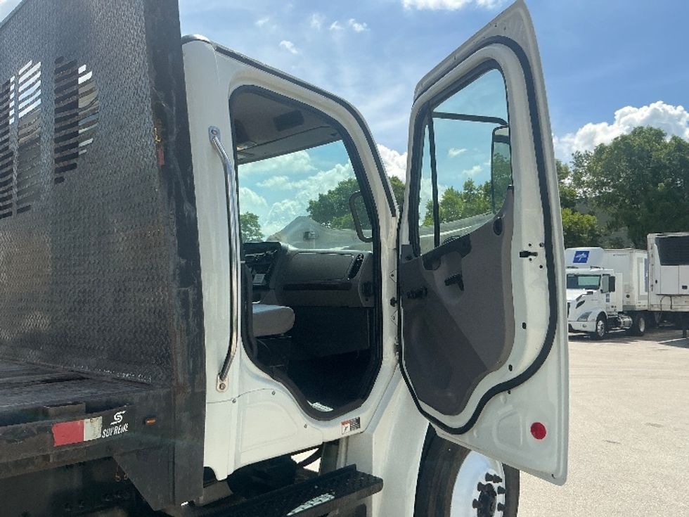 Flatbed Truck-Light and Medium Duty Trucks-Freightliner-2020-M2-Miami-FL-128,914\n\t\tmiles-$ 54,000 - Image 19