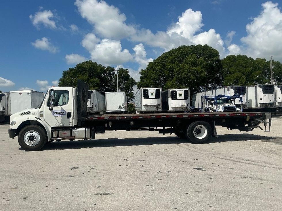 Flatbed Truck-Light and Medium Duty Trucks-Freightliner-2020-M2-Miami-FL-128,914\n\t\tmiles-$ 54,000 - Image 4