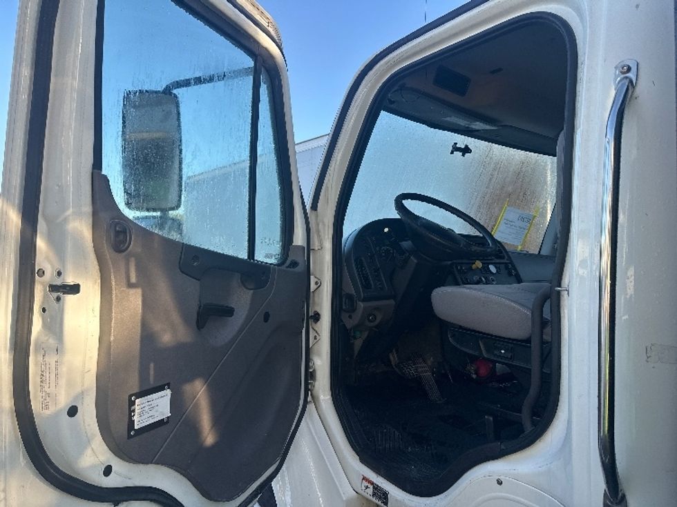 Flatbed Truck-Light and Medium Duty Trucks-Freightliner-2020-M2-Miami-FL-183,241\n\t\tmiles-$ 56,500 - Image 16
