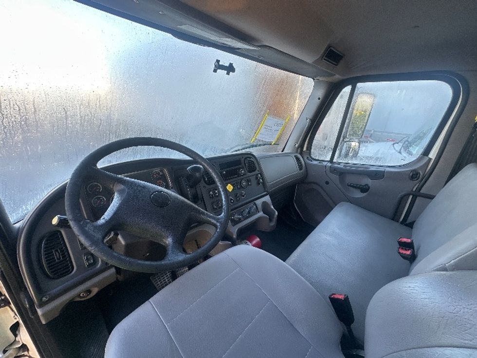 Flatbed Truck-Light and Medium Duty Trucks-Freightliner-2020-M2-Miami-FL-183,241\n\t\tmiles-$ 56,500 - Image 18