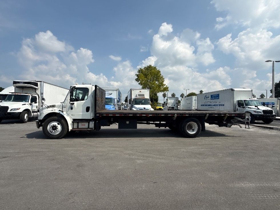 Flatbed Truck-Light and Medium Duty Trucks-Freightliner-2020-M2-Miami-FL-183,241\n\t\tmiles-$ 56,500 - Image 4