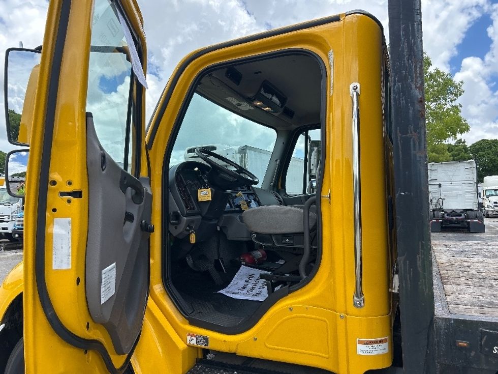 Flatbed Truck-Light and Medium Duty Trucks-Freightliner-2020-M2-Miami-FL-97,063\n\t\tmiles-$ 53,250 - Image 16