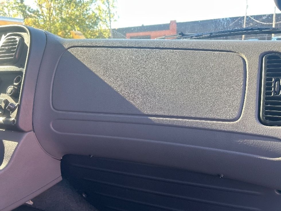 Flatbed Truck-Light and Medium Duty Trucks-Freightliner-2020-M2-Middlefield-OH-168,963\n\t\tmiles-$ 44,000 - Image 17