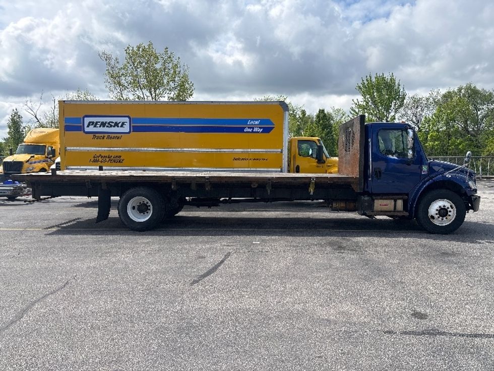 Flatbed Truck-Light and Medium Duty Trucks-Freightliner-2020-M2-Middlefield-OH-390,292\n\t\tmiles-$ 22,750 - Image 10