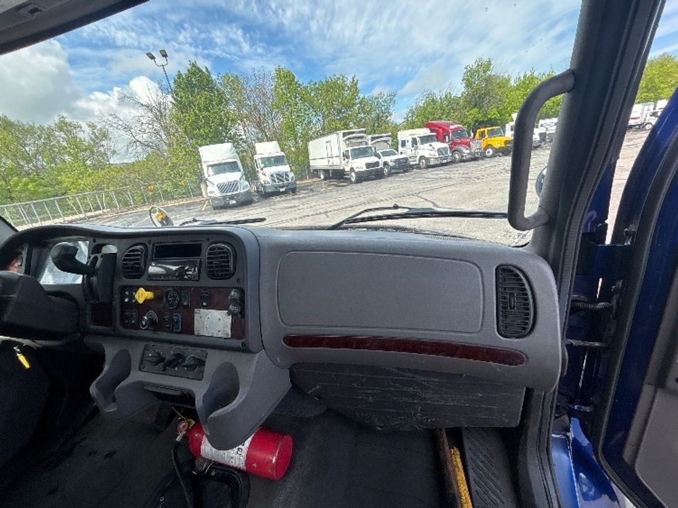 Flatbed Truck-Light and Medium Duty Trucks-Freightliner-2020-M2-Middlefield-OH-390,292\n\t\tmiles-$ 22,750 - Image 16