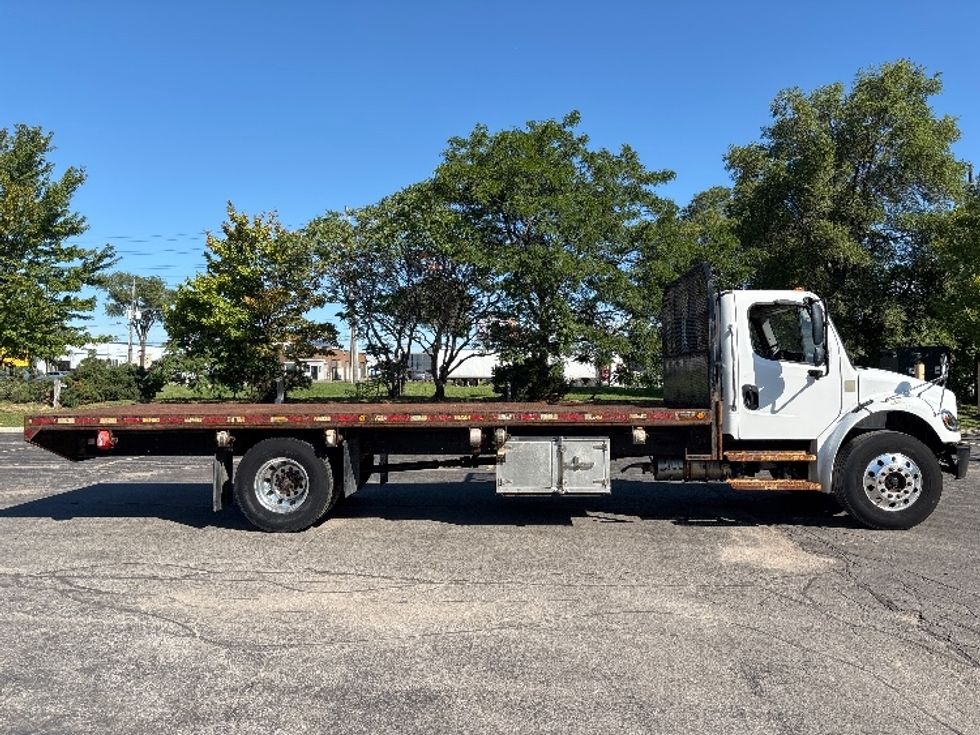 Flatbed Truck-Light and Medium Duty Trucks-Freightliner-2020-M2-Mississauga-ON-108,698\n\t\tkm-$ 82,750 - Image 8