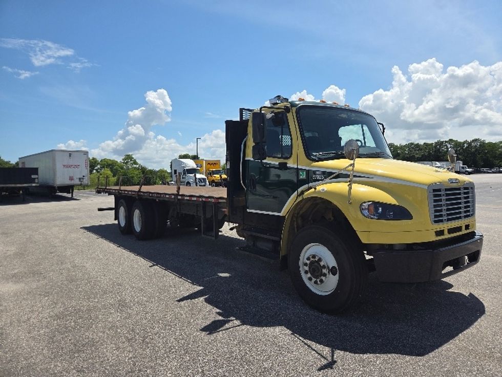 Flatbed Truck-Light and Medium Duty Trucks-Freightliner-2020-M2-Mobile-AL-236,370\n\t\tmiles-$ 55,750 - Image 1
