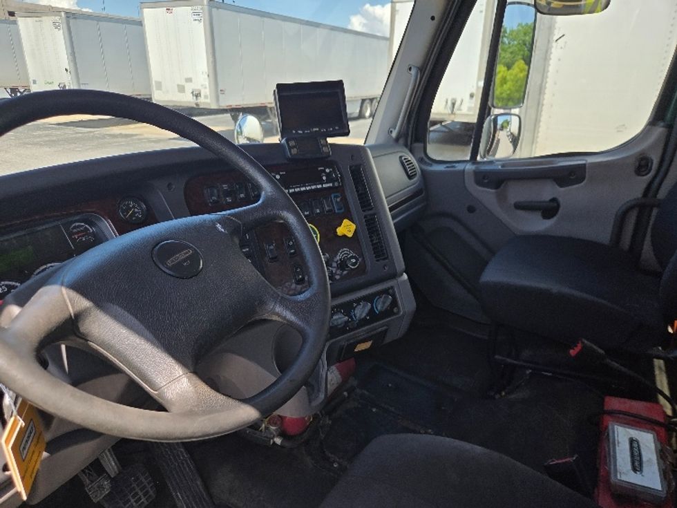 Flatbed Truck-Light and Medium Duty Trucks-Freightliner-2020-M2-Mobile-AL-236,370\n\t\tmiles-$ 55,750 - Image 13
