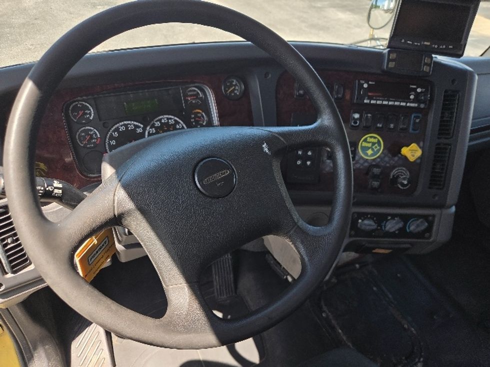 Flatbed Truck-Light and Medium Duty Trucks-Freightliner-2020-M2-Mobile-AL-236,370\n\t\tmiles-$ 55,750 - Image 14