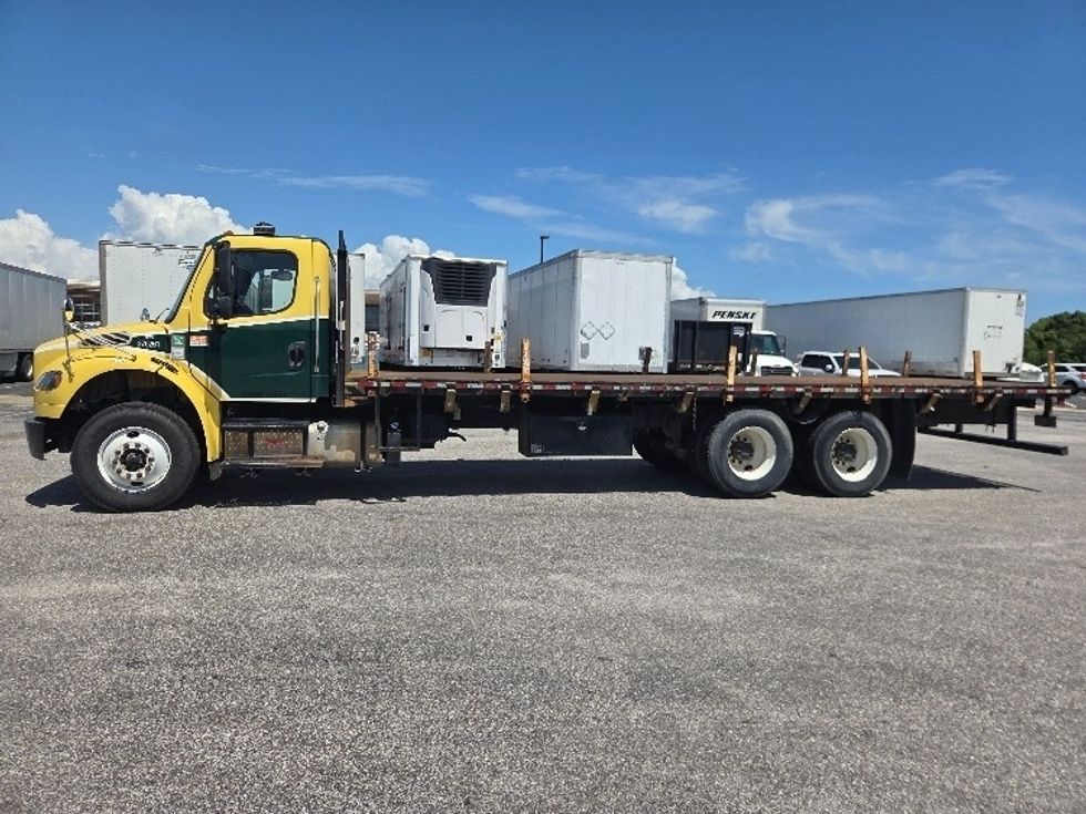 Flatbed Truck-Light and Medium Duty Trucks-Freightliner-2020-M2-Mobile-AL-236,370\n\t\tmiles-$ 55,750 - Image 4
