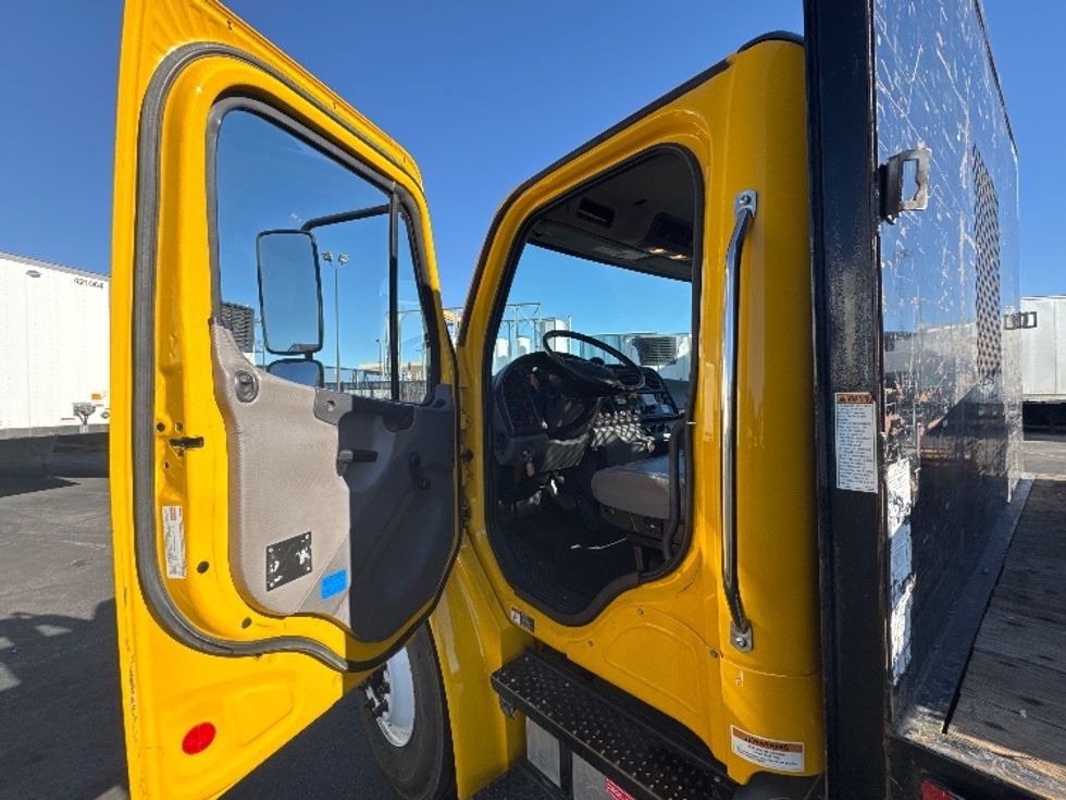 Flatbed Truck-Light and Medium Duty Trucks-Freightliner-2020-M2-North Las Vegas-NV-84,873\n\t\tmiles-$ 57,000 - Image 16