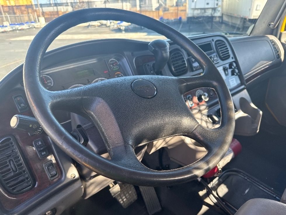 Flatbed Truck-Light and Medium Duty Trucks-Freightliner-2020-M2-North Las Vegas-NV-84,873\n\t\tmiles-$ 57,000 - Image 17