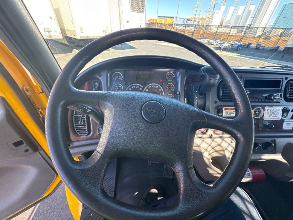 Flatbed Truck-Light and Medium Duty Trucks-Freightliner-2020-M2-North Las Vegas-NV-84,873\n\t\tmiles-$ 57,000 - Image 18