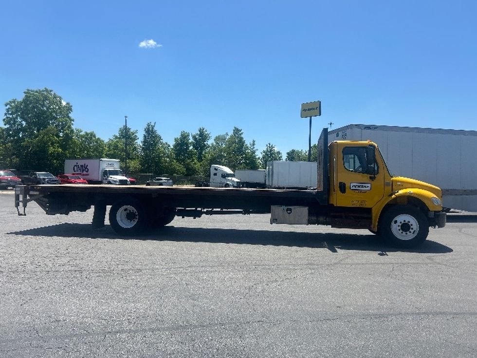 Flatbed Truck-Light and Medium Duty Trucks-Freightliner-2020-M2-Obetz-OH-129,920\n\t\tmiles-$ 46,500 - Image 15