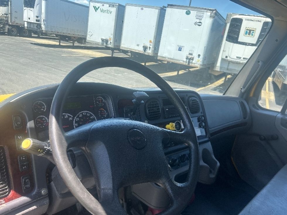 Flatbed Truck-Light and Medium Duty Trucks-Freightliner-2020-M2-Obetz-OH-129,920\n\t\tmiles-$ 46,500 - Image 17