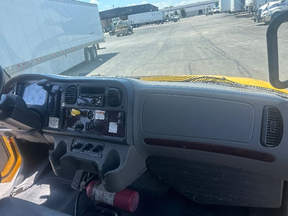 Flatbed Truck-Light and Medium Duty Trucks-Freightliner-2020-M2-Obetz-OH-129,920\n\t\tmiles-$ 46,500 - Image 21