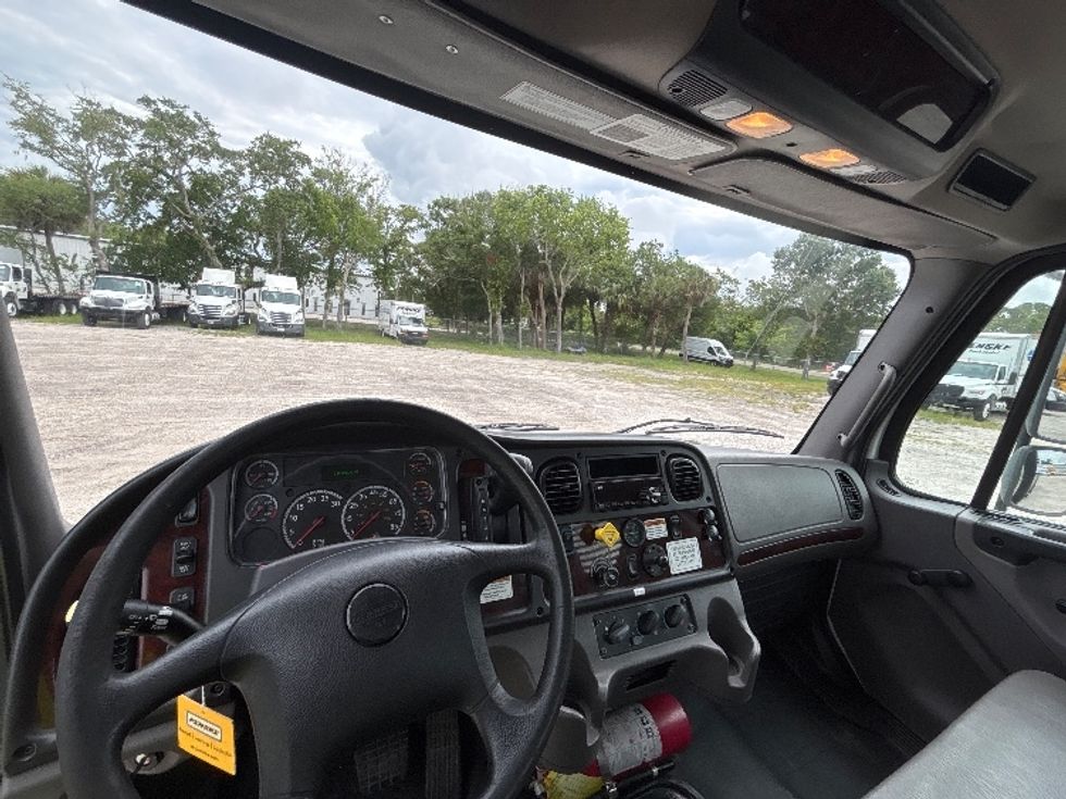 Flatbed Truck-Light and Medium Duty Trucks-Freightliner-2020-M2-Ocala-FL-116,841\n\t\tmiles-$ 51,750 - Image 18