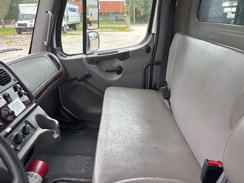 Flatbed Truck-Light and Medium Duty Trucks-Freightliner-2020-M2-Ocala-FL-116,841\n\t\tmiles-$ 51,750 - Image 19