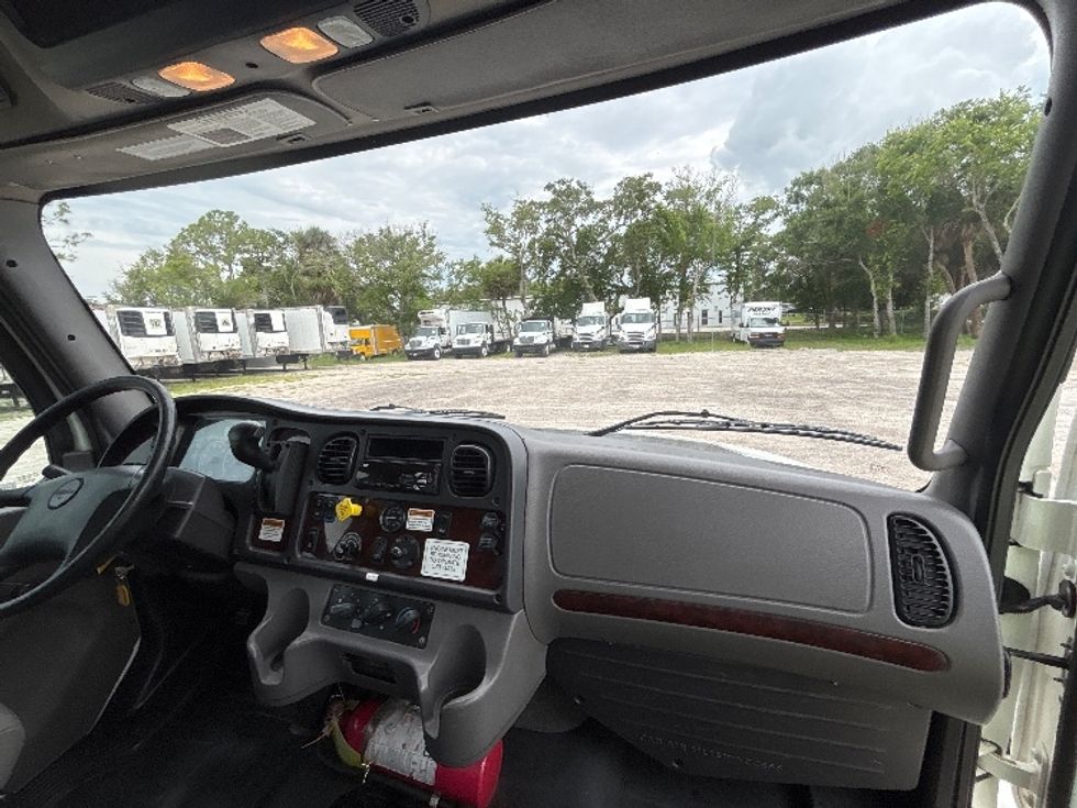 Flatbed Truck-Light and Medium Duty Trucks-Freightliner-2020-M2-Ocala-FL-116,841\n\t\tmiles-$ 51,750 - Image 21