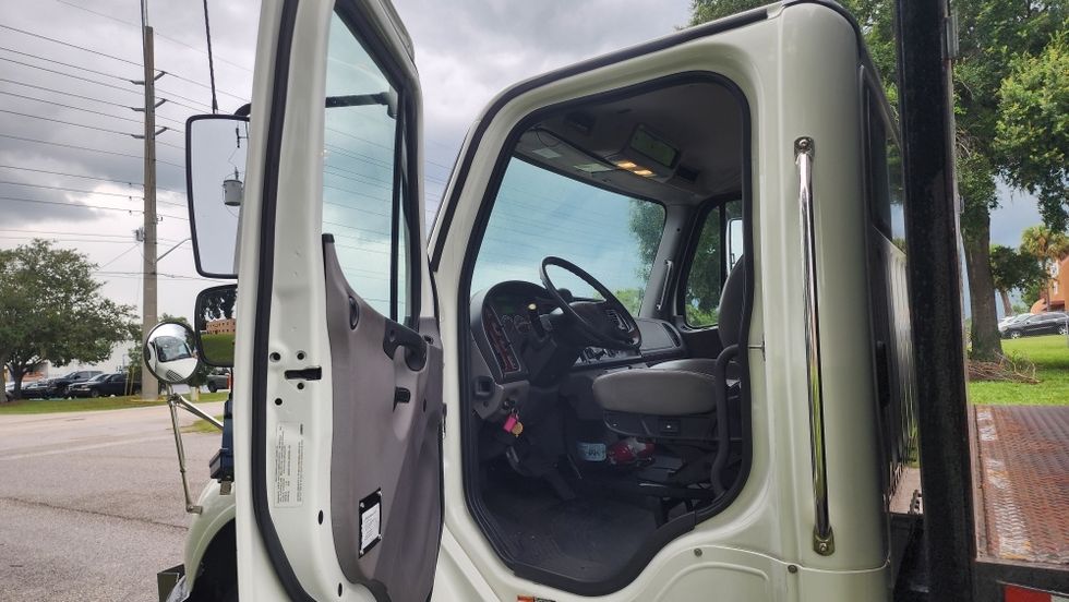 Flatbed Truck-Light and Medium Duty Trucks-Freightliner-2020-M2-Ocala-FL-37,597\n\t\tmiles-$ 70,500 - Image 16