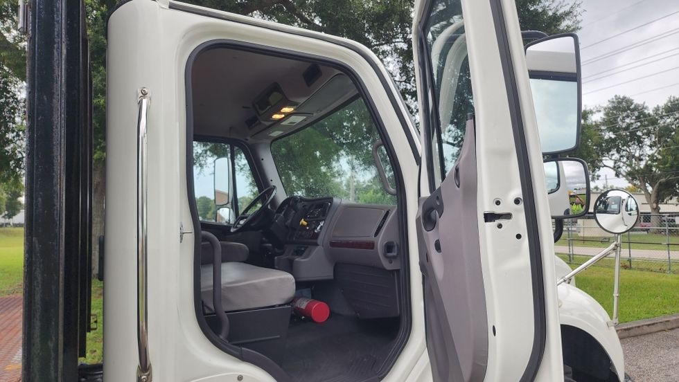 Flatbed Truck-Light and Medium Duty Trucks-Freightliner-2020-M2-Ocala-FL-37,597\n\t\tmiles-$ 70,500 - Image 20