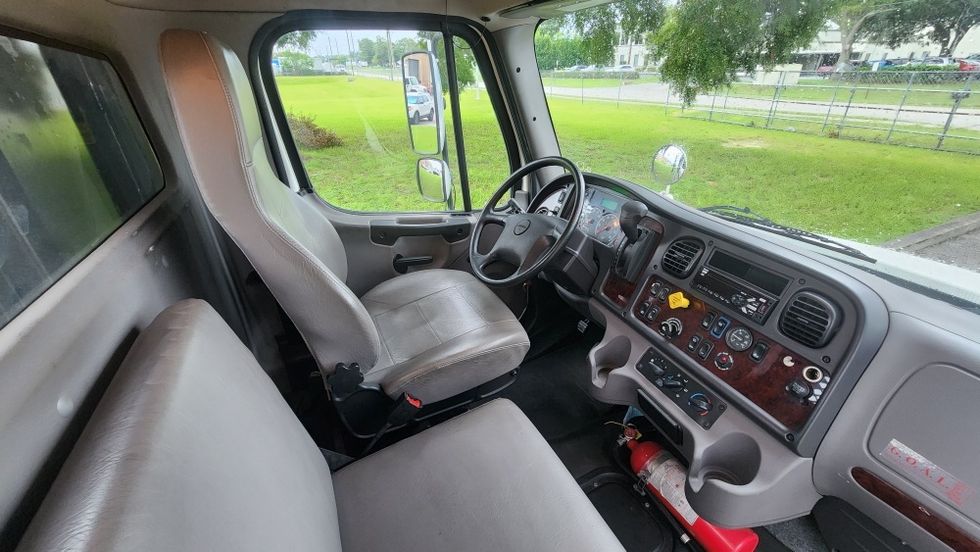 Flatbed Truck-Light and Medium Duty Trucks-Freightliner-2020-M2-Ocala-FL-37,597\n\t\tmiles-$ 70,500 - Image 22