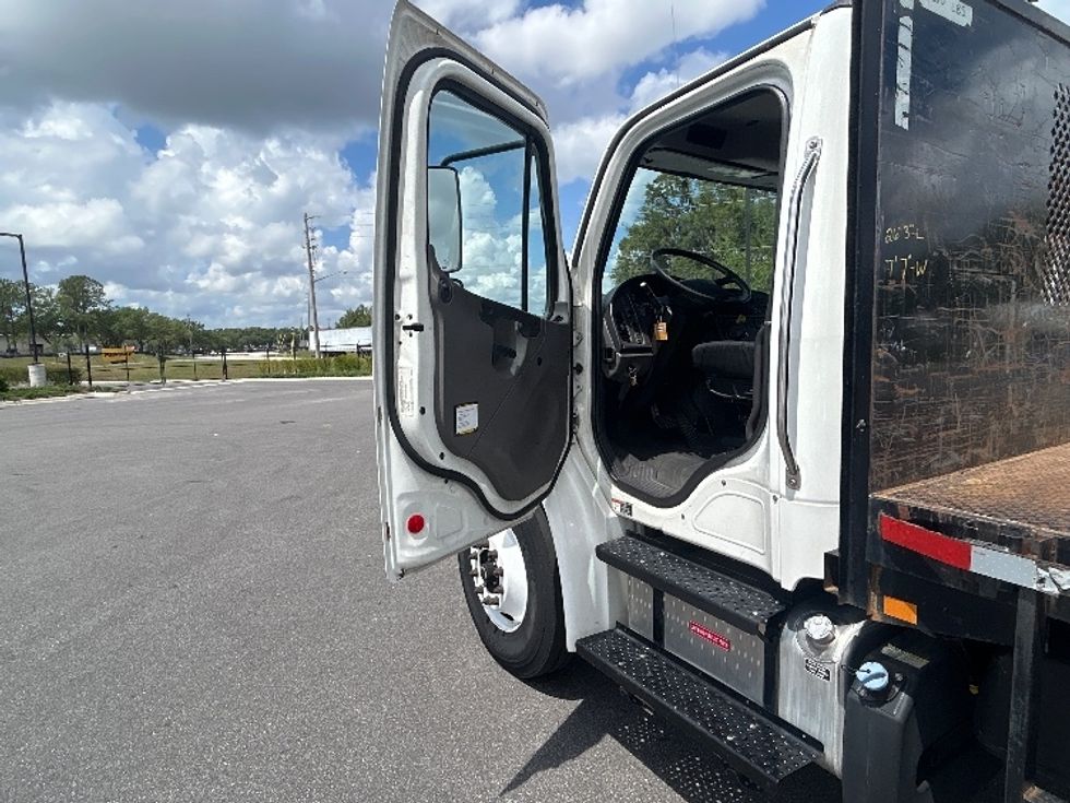 Flatbed Truck-Light and Medium Duty Trucks-Freightliner-2020-M2-Ocala-FL-60,055\n\t\tmiles-$ 64,750 - Image 14