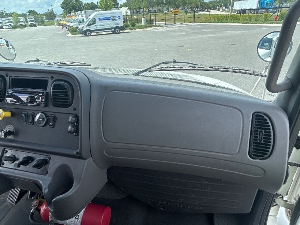 Flatbed Truck-Light and Medium Duty Trucks-Freightliner-2020-M2-Ocala-FL-60,055\n\t\tmiles-$ 64,750 - Image 19