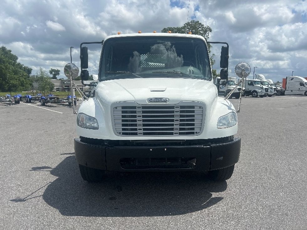 Flatbed Truck-Light and Medium Duty Trucks-Freightliner-2020-M2-Ocala-FL-60,055\n\t\tmiles-$ 64,750 - Image 2