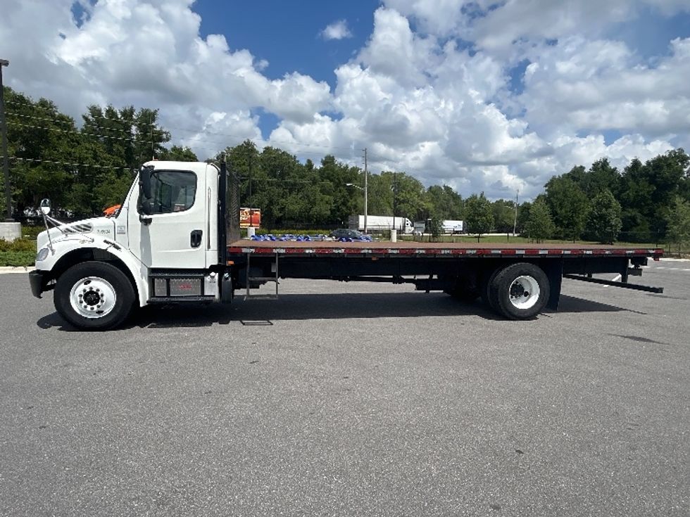 Flatbed Truck-Light and Medium Duty Trucks-Freightliner-2020-M2-Ocala-FL-60,055\n\t\tmiles-$ 64,750 - Image 4