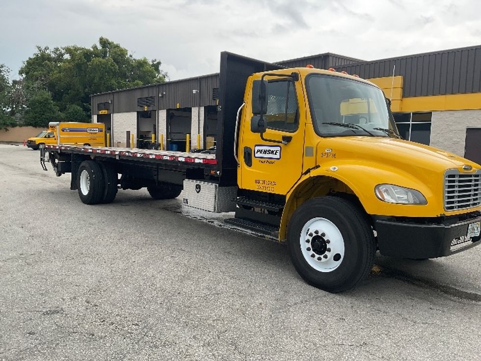 Flatbed Truck-Light and Medium Duty Trucks-Freightliner-2020-M2-Orlando-FL-143,383\n\t\tmiles-$ 42,250 - Image 1