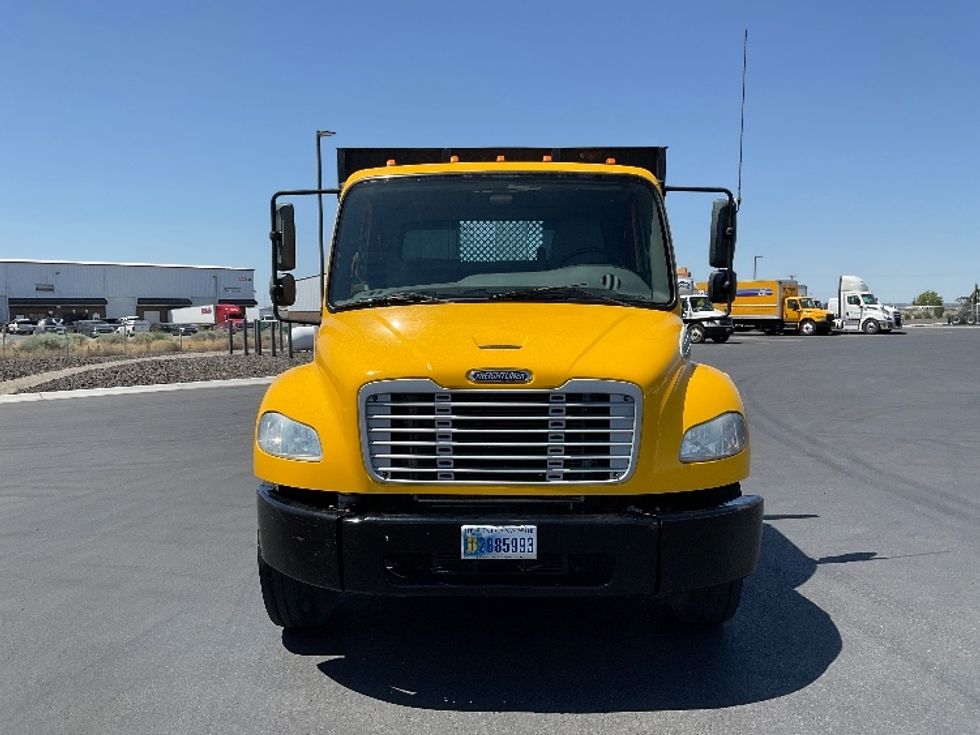 Flatbed Truck-Light and Medium Duty Trucks-Freightliner-2020-M2-Pasco-WA-97,131\n\t\tmiles-$ 56,000 - Image 2