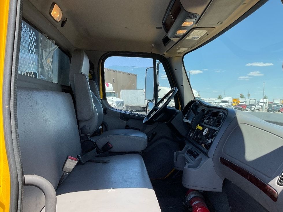 Flatbed Truck-Light and Medium Duty Trucks-Freightliner-2020-M2-Pasco-WA-97,131\n\t\tmiles-$ 56,000 - Image 22