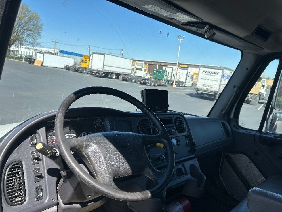 Flatbed Truck-Light and Medium Duty Trucks-Freightliner-2020-M2-Pennsauken-NJ-191,217\n\t\tmiles-$ 65,750 - Image 13