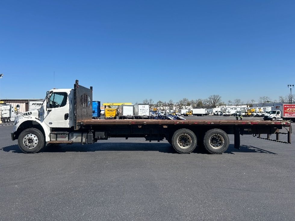 Flatbed Truck-Light and Medium Duty Trucks-Freightliner-2020-M2-Pennsauken-NJ-191,217\n\t\tmiles-$ 65,750 - Image 4