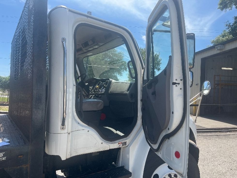 Flatbed Truck-Light and Medium Duty Trucks-Freightliner-2020-M2-Pensacola-FL-216,051\n\t\tmiles-$ 60,750 - Image 20